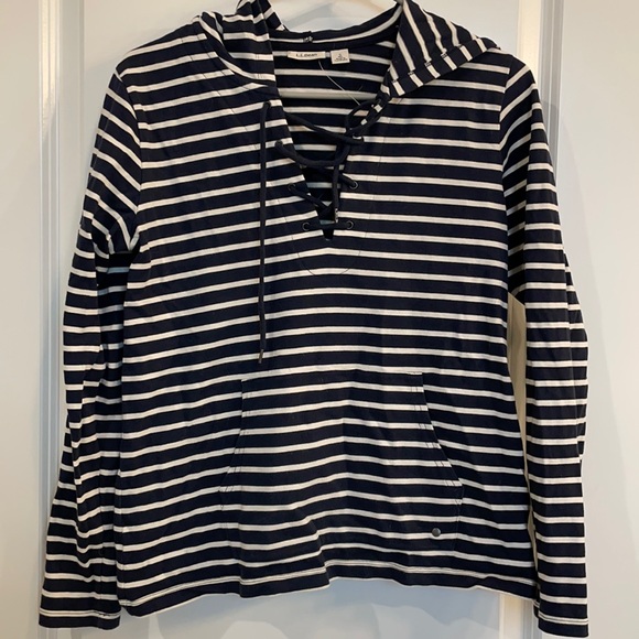 L.L. Bean Tops - L.L. Bean Navy Striped Hoodie Size Small